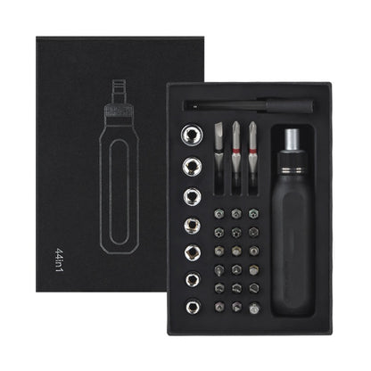 37-in-1 Ratchet and Socket Tool Set – image 2